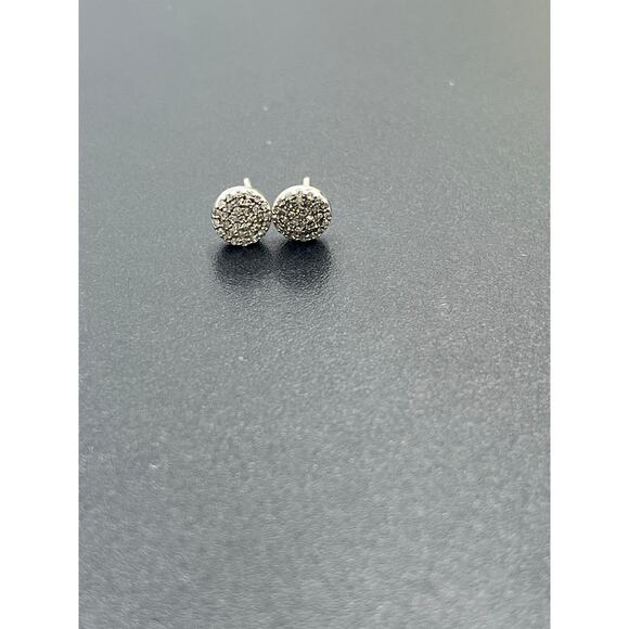 14k White Gold Round Pave Diamond Chip Post Pierced Stud Earrings 6mm - Picture 6 of 11